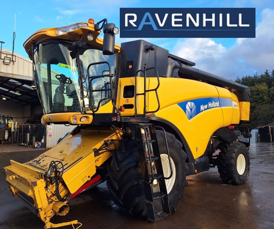 CX8070 NEW HOLLAND COMBINE