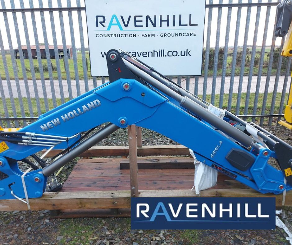 685LA NEW HOLLAND LOADER