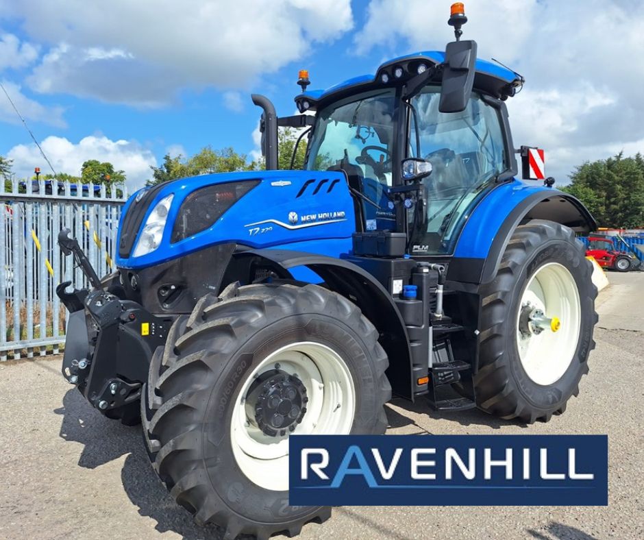 T7.270 AC NEW HOLLAND TRACTOR