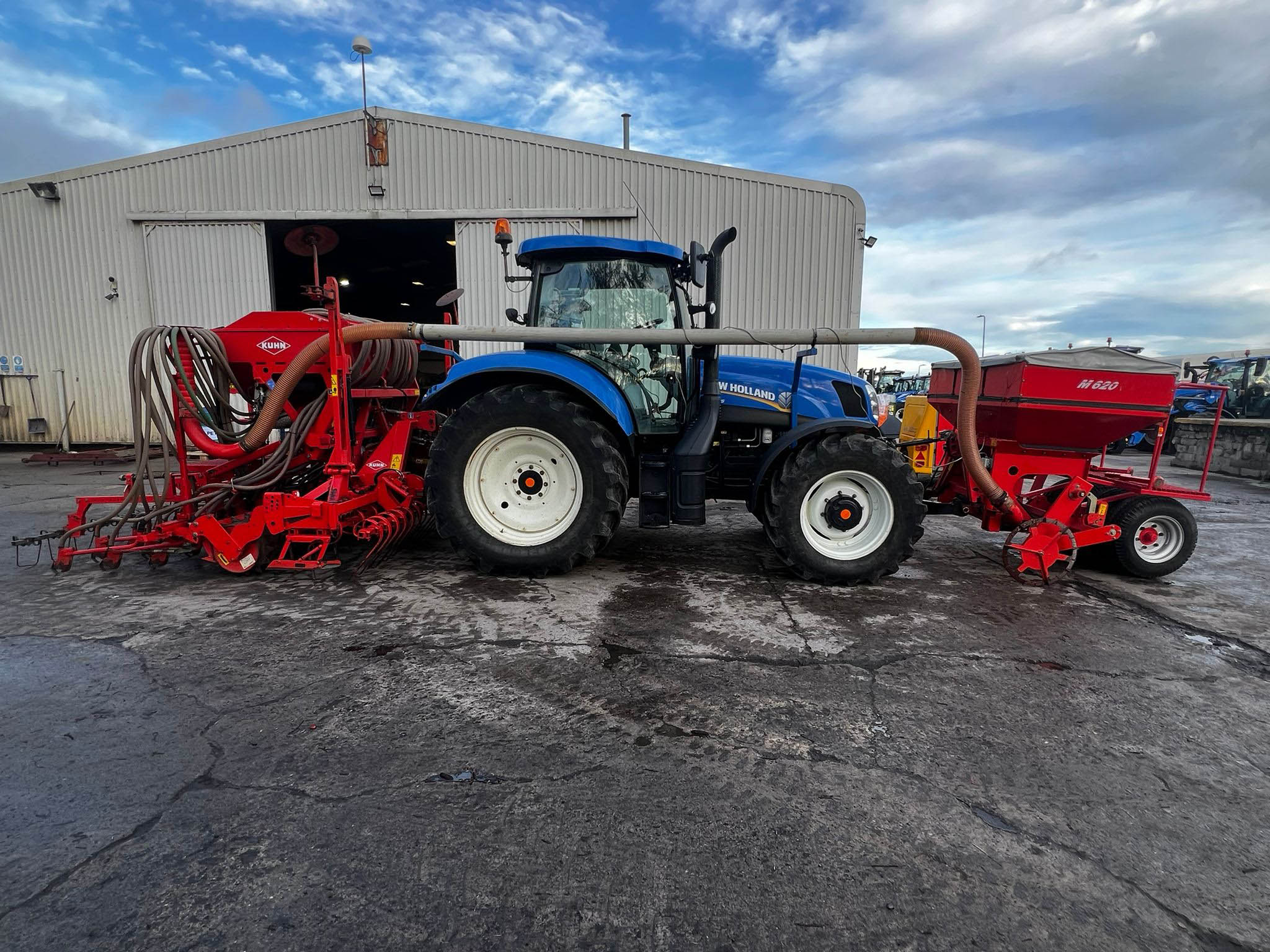LC302 KUHN GRAIN DRILL