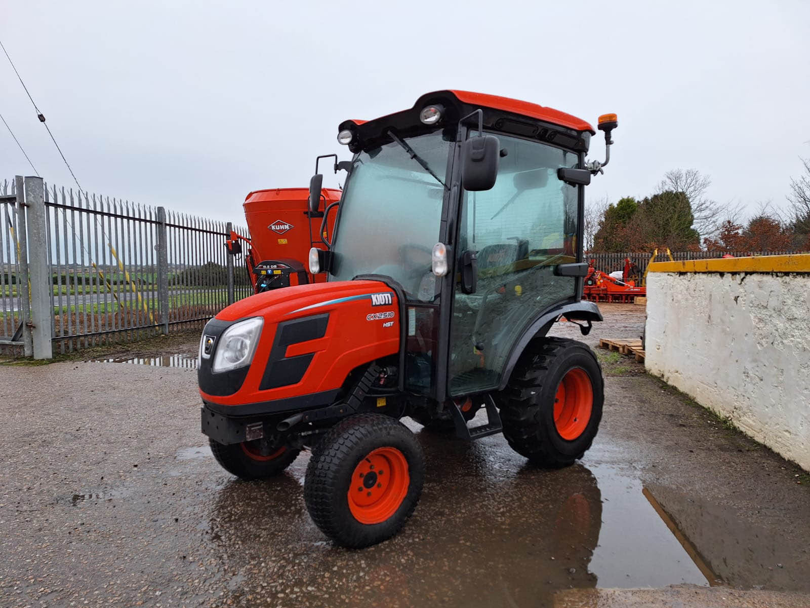 CX2510 CH-EU KIOTI TRACTOR