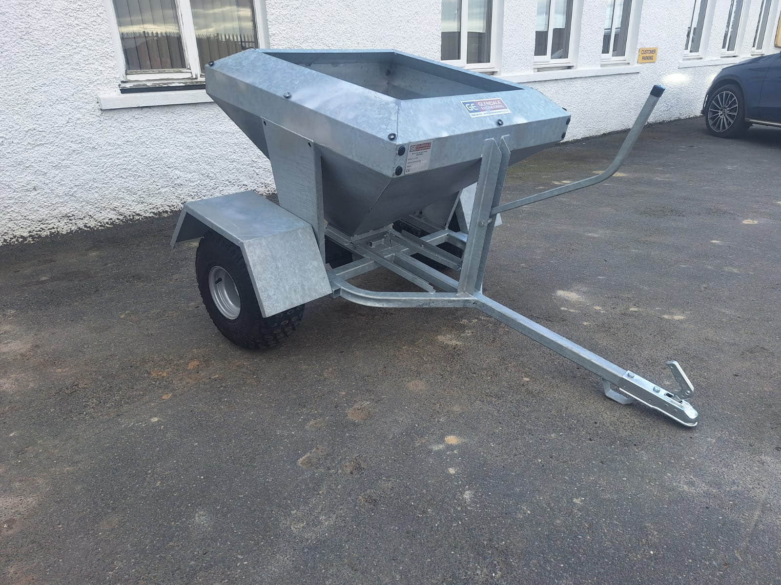 G1026 GLENDALE SNACKER