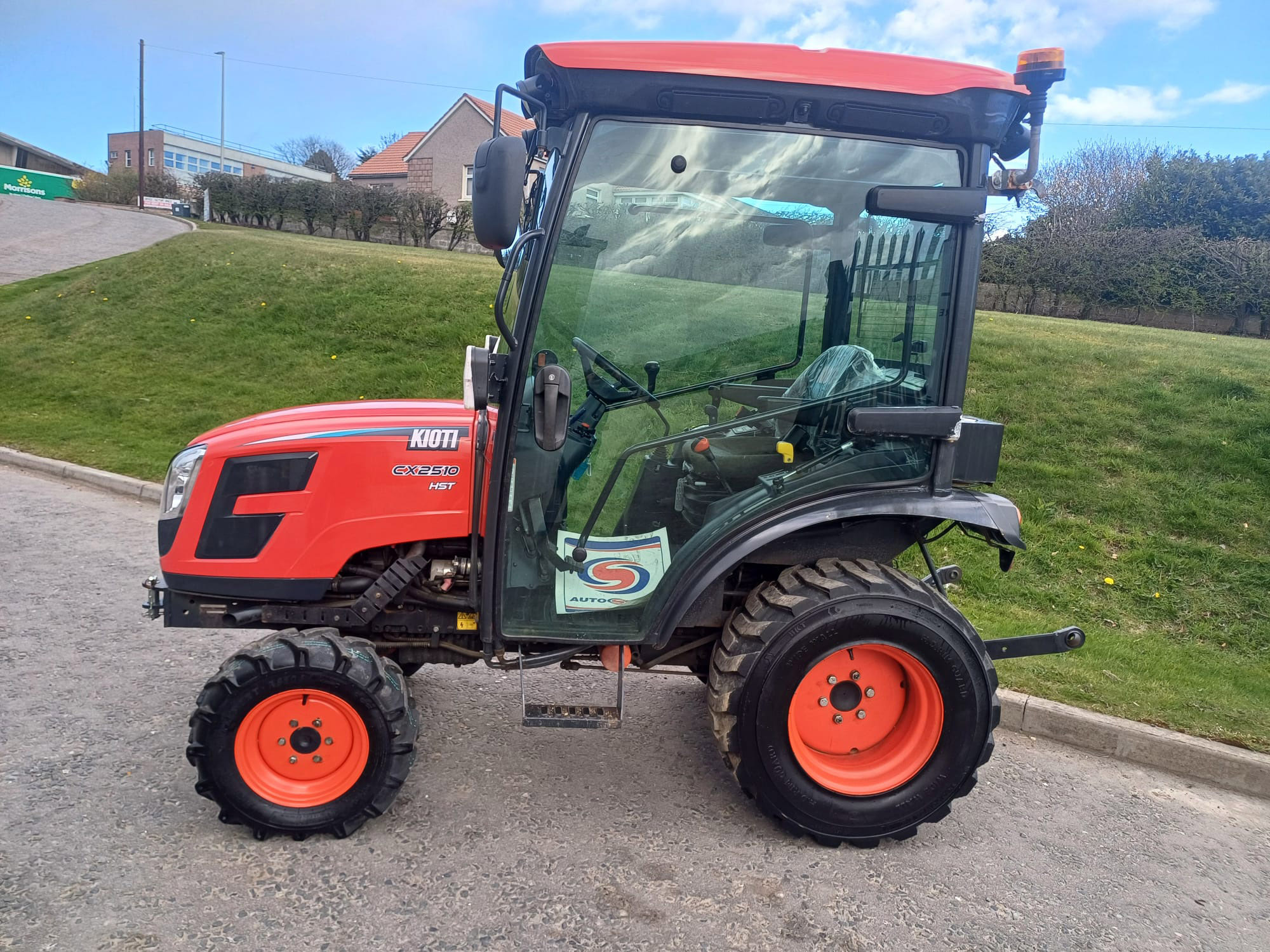 CX2510 CH-EU KIOTI TRACTOR