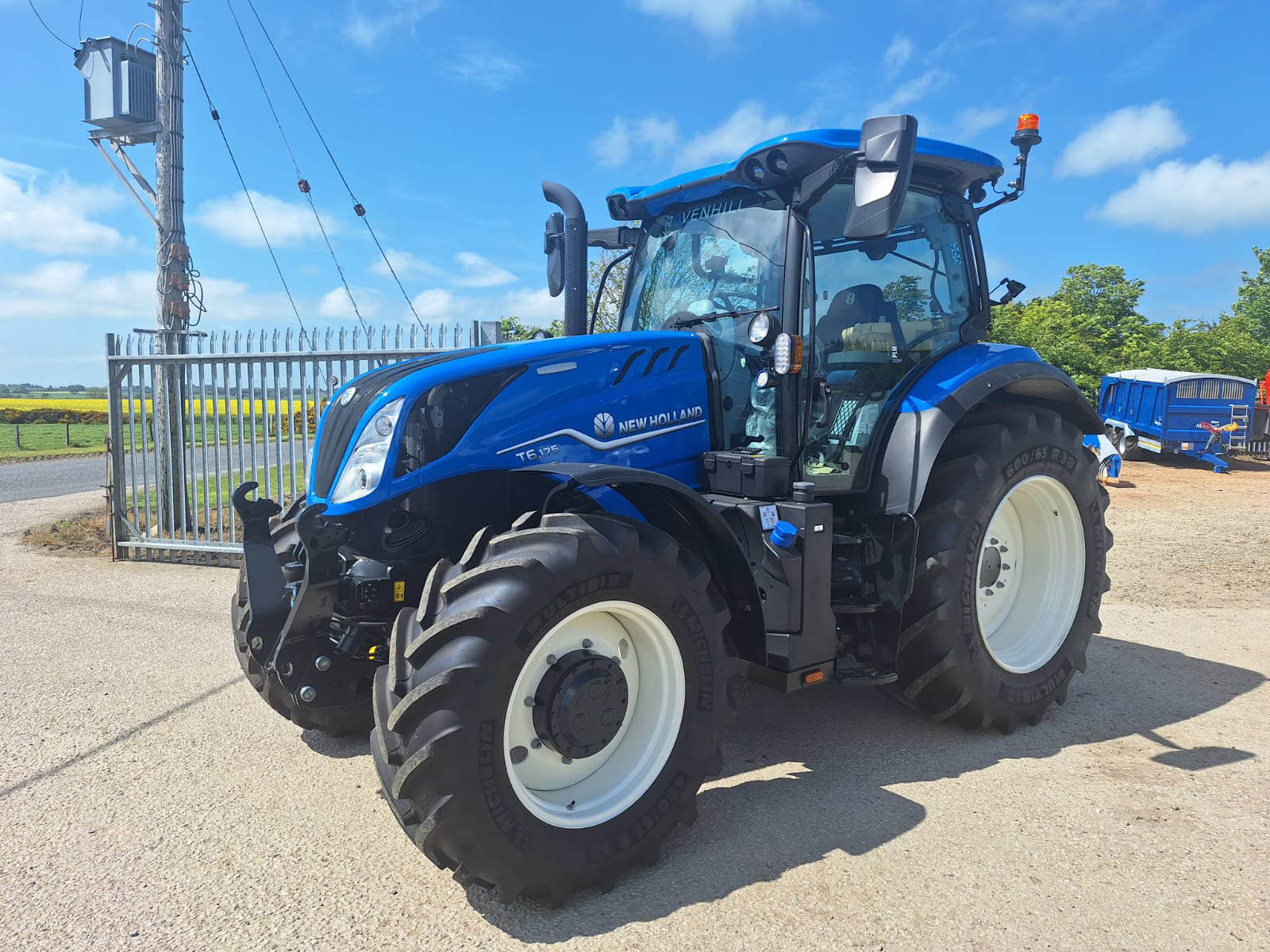 T6.175 DC NEW HOLLAND TRACTOR