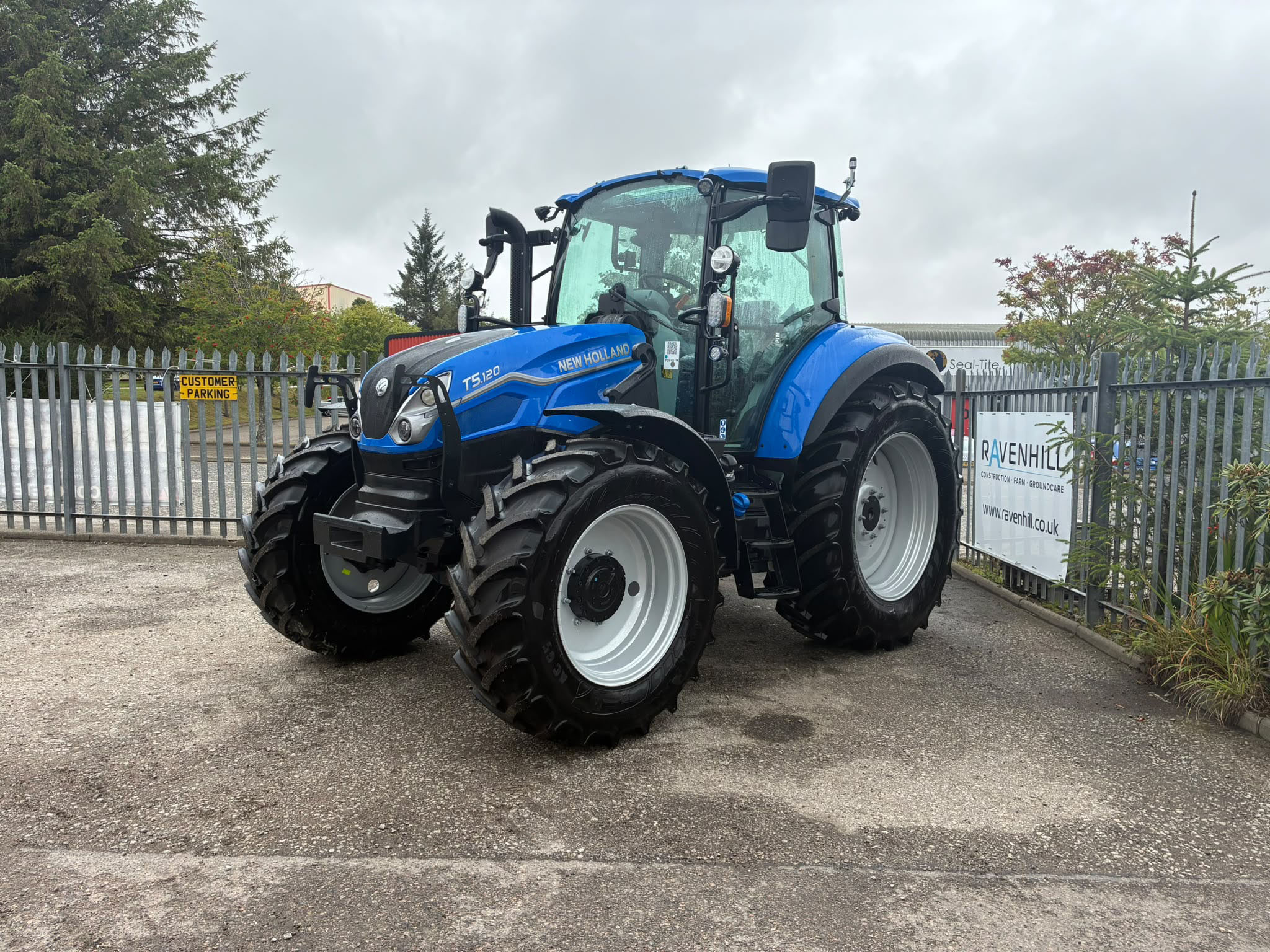 T5.120 EC NEW HOLLAND TRACTOR