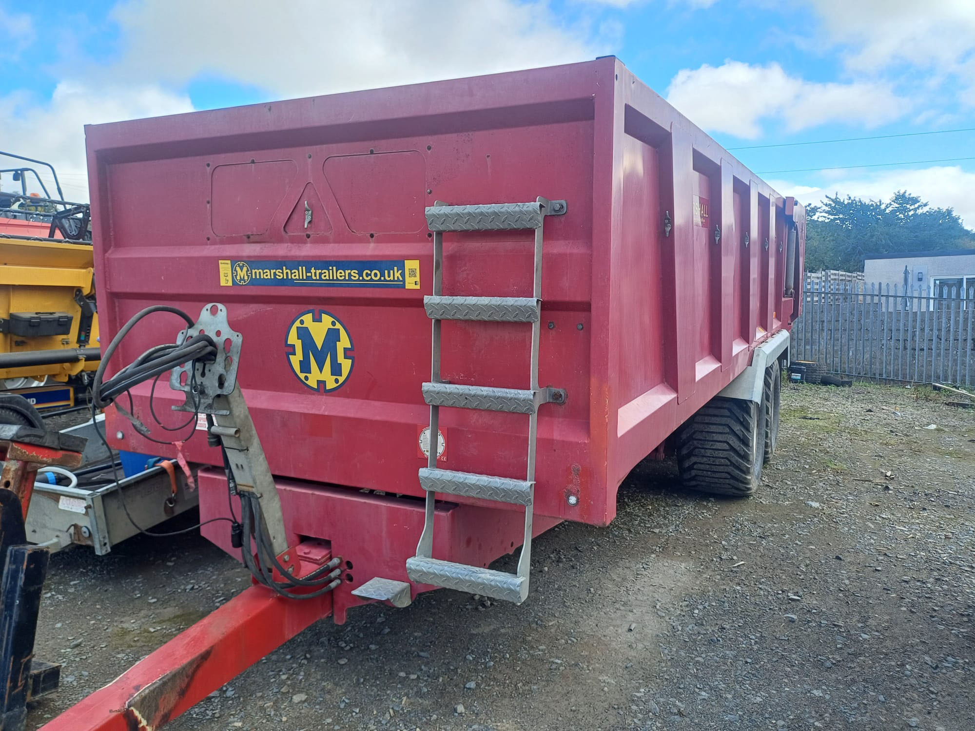 QM14 MARSHALL TRAILER