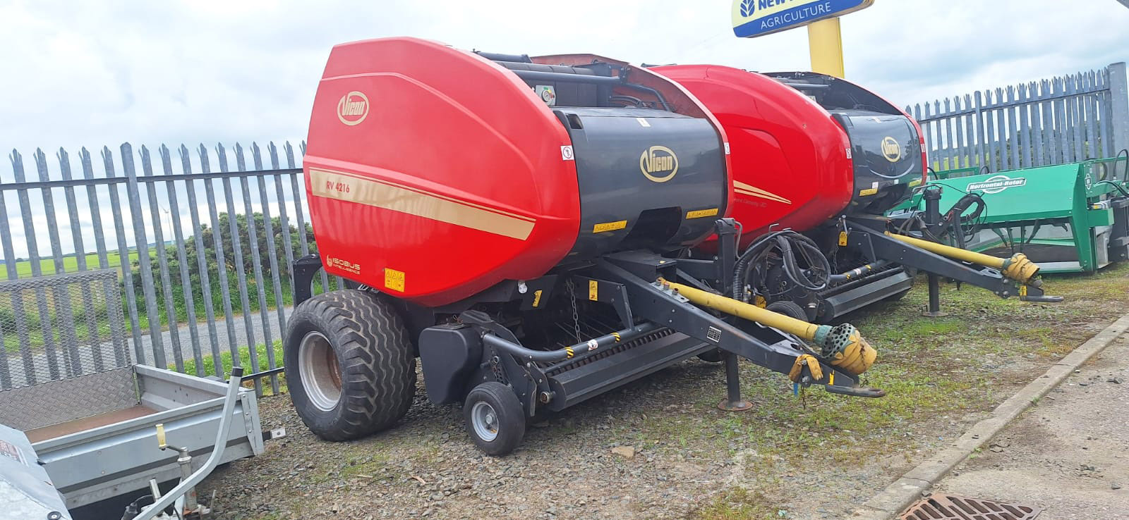 RV4216 VICON BALER