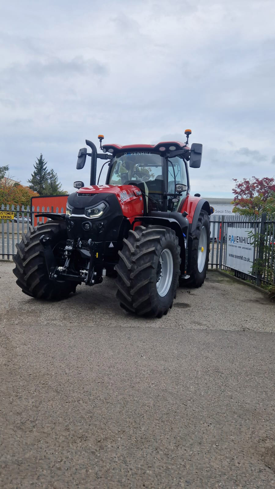 PUMA 200 CVX CASE TRACTOR